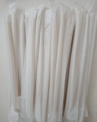 paper wrapped rice straws for smoothies